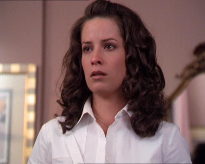 Charmed-Online_dot_net-2x02MoralityBites0702.jpg