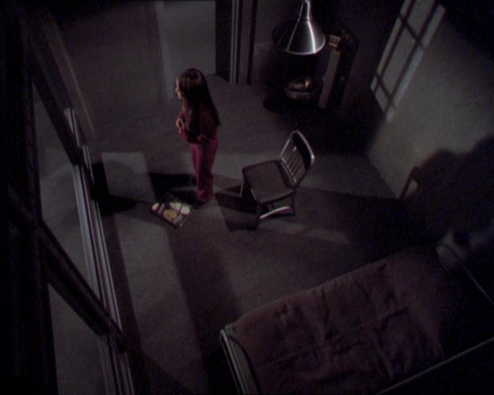 Charmed-Online_dot_net-2x02MoralityBites0826.jpg Charmed-Online_dot_net-2x02MoralityBites0826.jpg