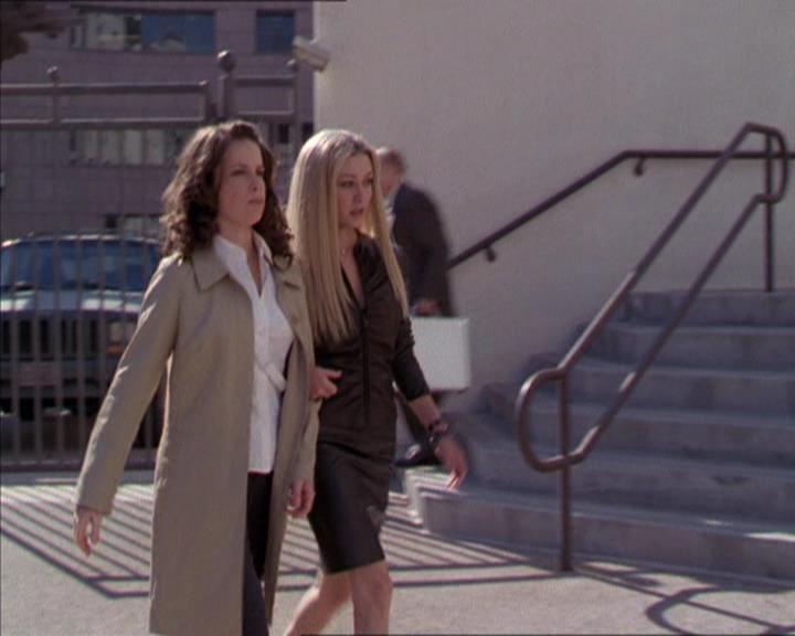 Charmed-Online_dot_net-2x02MoralityBites0834.jpg Charmed-Online_dot_net-2x02MoralityBites0834.jpg