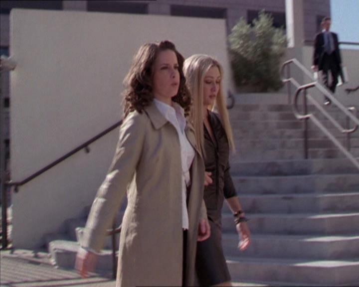 Charmed-Online_dot_net-2x02MoralityBites0835.jpg Charmed-Online_dot_net-2x02MoralityBites0835.jpg