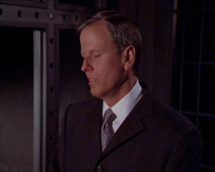 Charmed-Online_dot_net-2x02MoralityBites0985.jpg