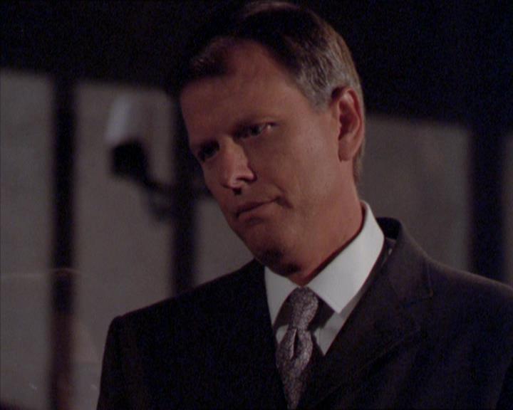 Charmed-Online_dot_net-2x02MoralityBites1015.jpg