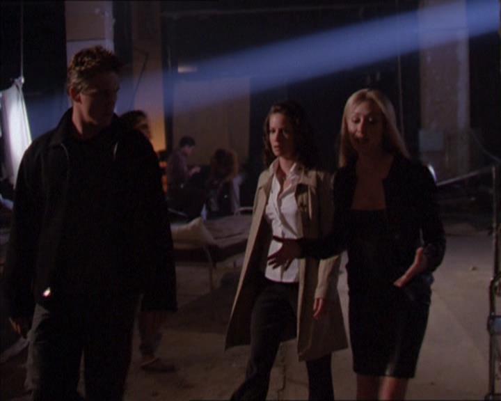 Charmed-Online_dot_net-2x02MoralityBites1053.jpg Charmed-Online_dot_net-2x02MoralityBites1053.jpg