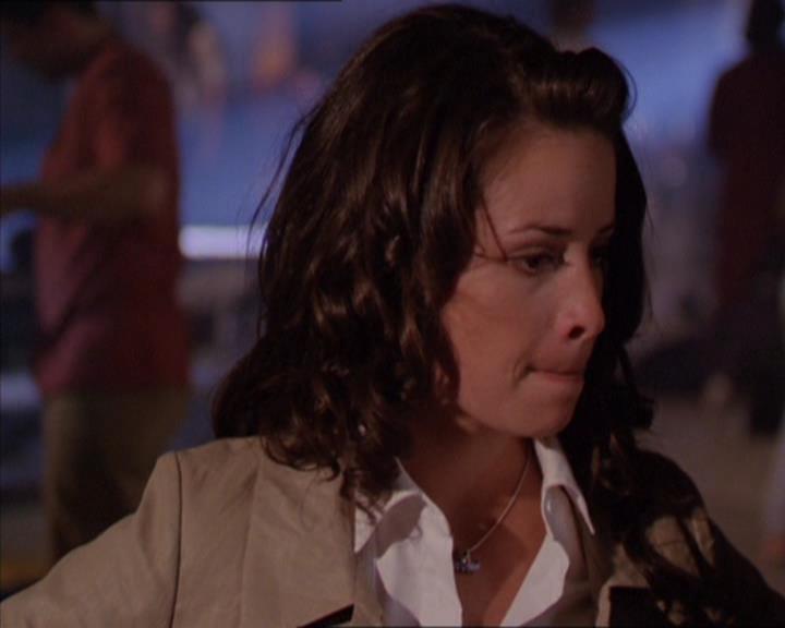 Charmed-Online_dot_net-2x02MoralityBites1179.jpg