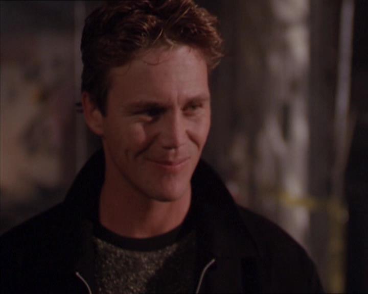 Charmed-Online_dot_net-2x02MoralityBites1216.jpg