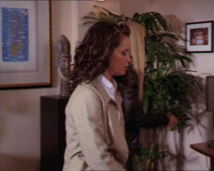 Charmed-Online_dot_net-2x02MoralityBites1326.jpg Charmed-Online_dot_net-2x02MoralityBites1326.jpg