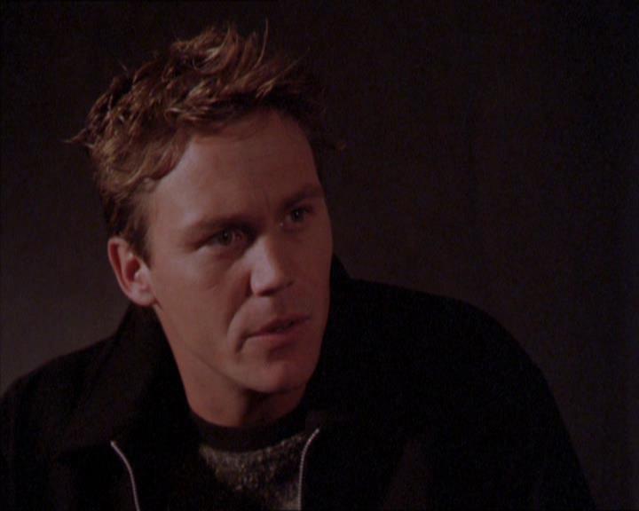 Charmed-Online_dot_net-2x02MoralityBites1409.jpg