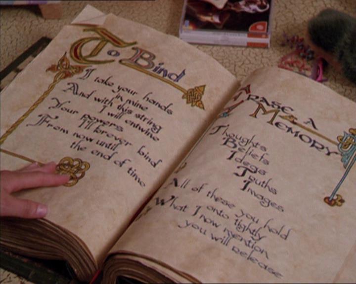 Charmed-Online_dot_net-2x02MoralityBites1492.jpg