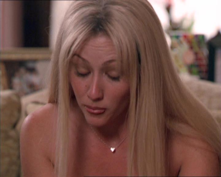 Charmed-Online_dot_net-2x02MoralityBites1497.jpg