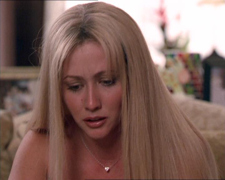 Charmed-Online_dot_net-2x02MoralityBites1536.jpg