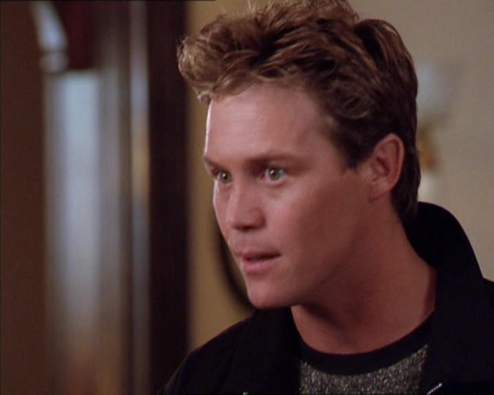 Charmed-Online_dot_net-2x02MoralityBites1580.jpg