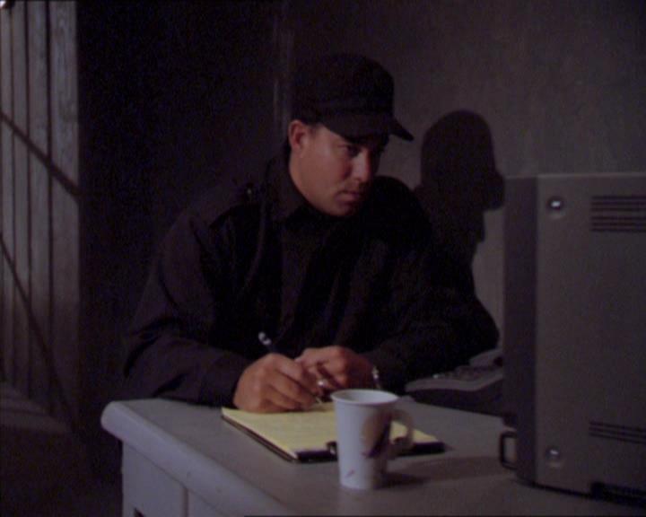 Charmed-Online_dot_net-2x02MoralityBites1607.jpg Charmed-Online_dot_net-2x02MoralityBites1607.jpg