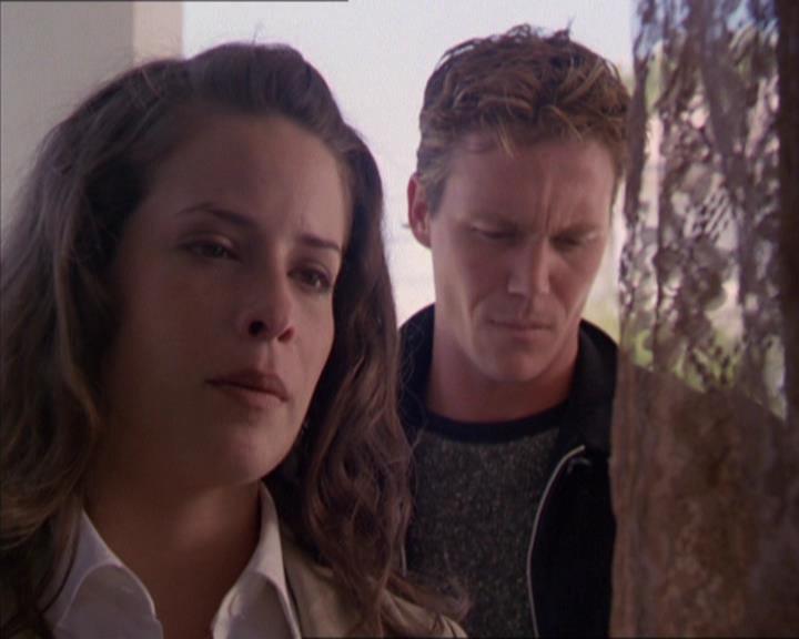 Charmed-Online_dot_net-2x02MoralityBites1715.jpg Charmed-Online_dot_net-2x02MoralityBites1715.jpg