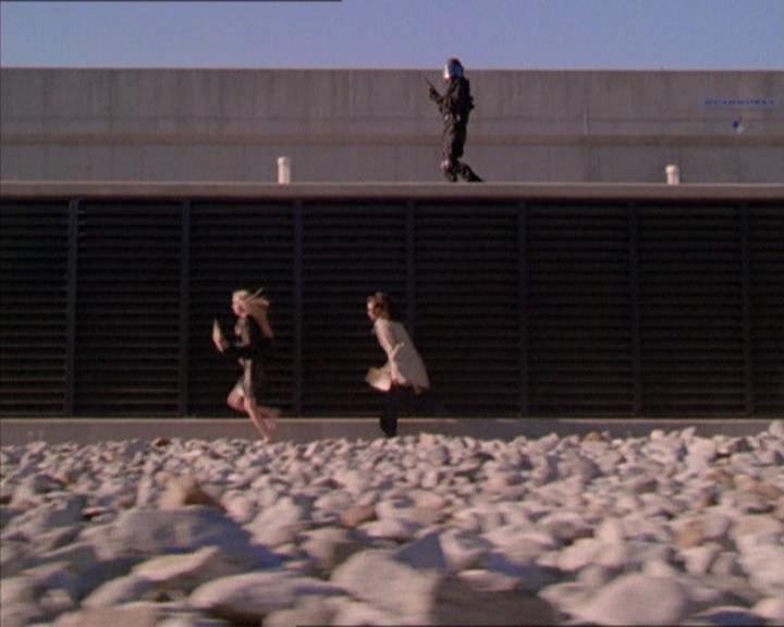 Charmed-Online_dot_net-2x02MoralityBites1825.jpg Charmed-Online_dot_net-2x02MoralityBites1825.jpg