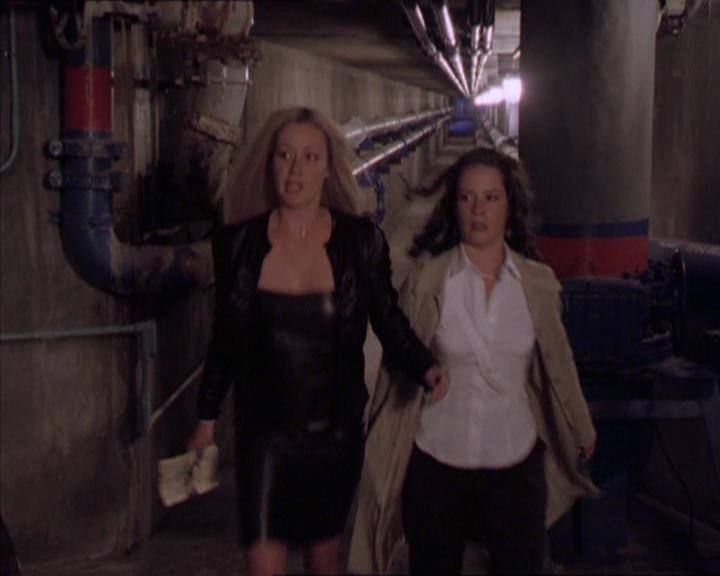 Charmed-Online_dot_net-2x02MoralityBites1870.jpg Charmed-Online_dot_net-2x02MoralityBites1870.jpg