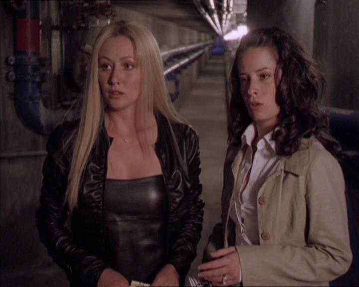 Charmed-Online_dot_net-2x02MoralityBites1872.jpg Charmed-Online_dot_net-2x02MoralityBites1872.jpg