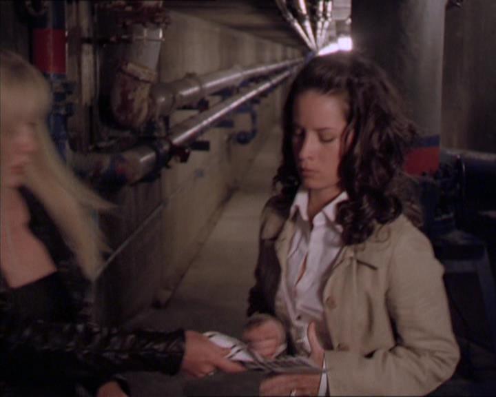 Charmed-Online_dot_net-2x02MoralityBites1878.jpg Charmed-Online_dot_net-2x02MoralityBites1878.jpg