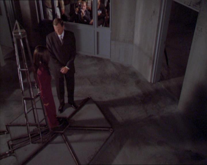 Charmed-Online_dot_net-2x02MoralityBites1933.jpg Charmed-Online_dot_net-2x02MoralityBites1933.jpg