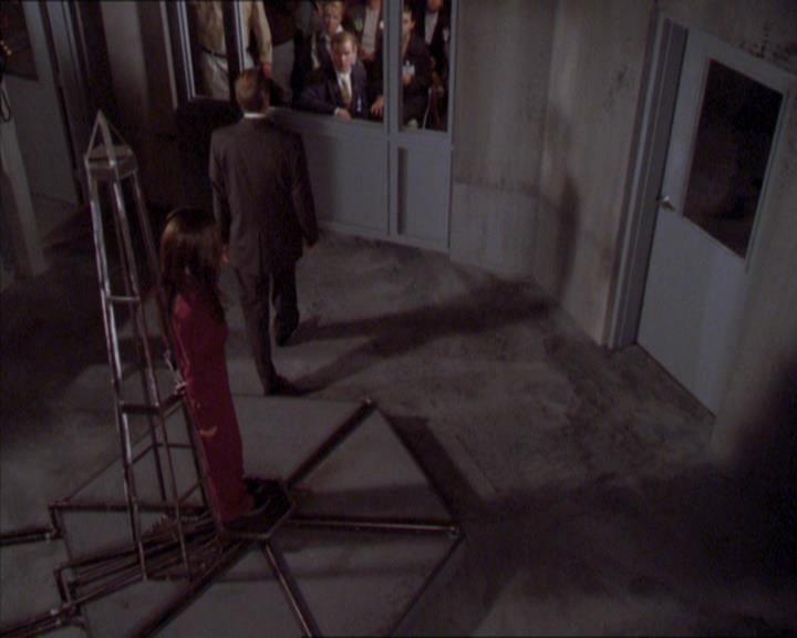 Charmed-Online_dot_net-2x02MoralityBites1951.jpg