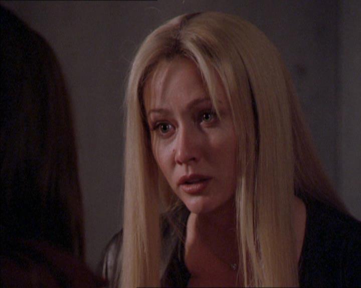 Charmed-Online_dot_net-2x02MoralityBites1993.jpg