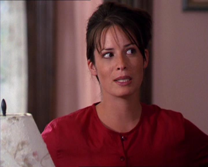 Charmed-Online_dot_net-2x02MoralityBites2324.jpg