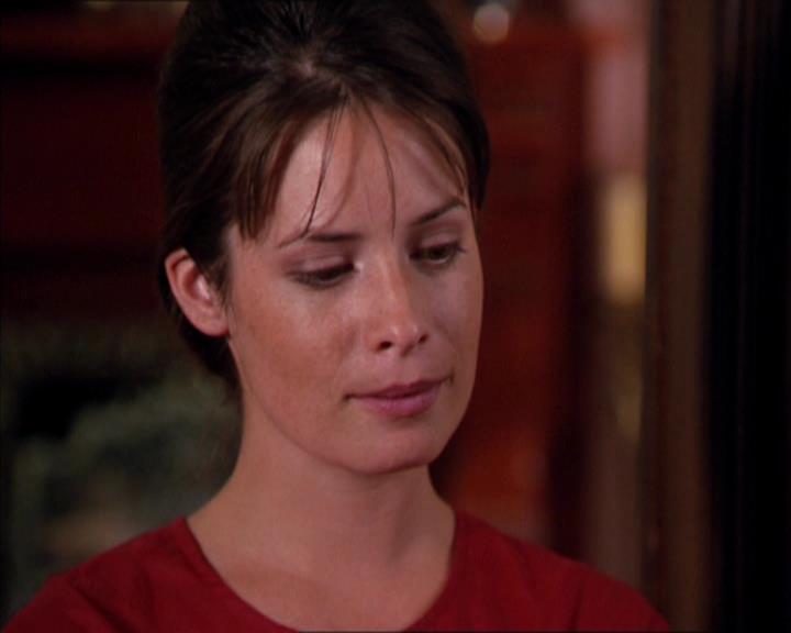 Charmed-Online_dot_net-2x02MoralityBites2364.jpg Charmed-Online_dot_net-2x02MoralityBites2364.jpg