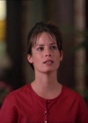 Charmed-Online_dot_net-2x02MoralityBites0305.jpg