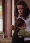 Charmed-Online_dot_net-2x02MoralityBites0446.jpg