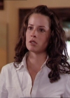 Charmed-Online_dot_net-2x02MoralityBites0502.jpg