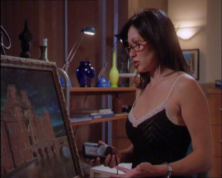 Charmed-Online_dot_net-2x03ThePaintedWorld0021.jpg