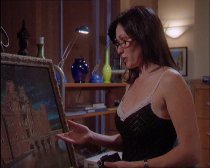 Charmed-Online_dot_net-2x03ThePaintedWorld0024.jpg