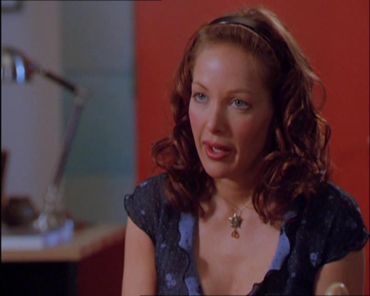 Charmed-Online_dot_net-2x03ThePaintedWorld0076.jpg