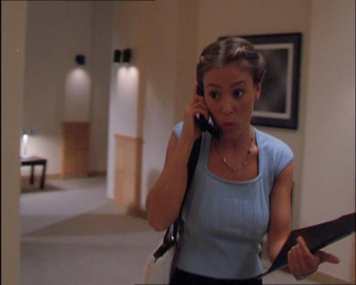 Charmed-Online_dot_net-2x03ThePaintedWorld0131.jpg