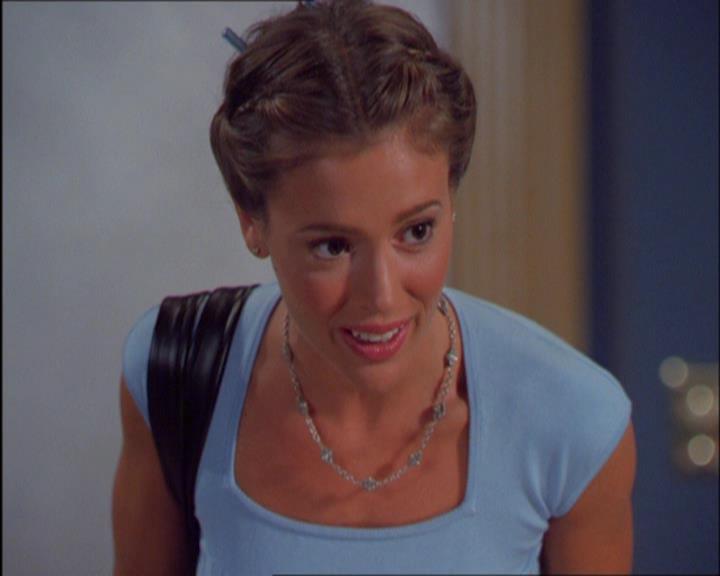 Charmed-Online_dot_net-2x03ThePaintedWorld0169.jpg