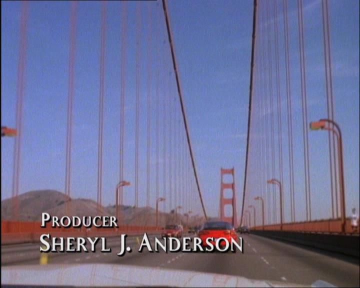 Charmed-Online_dot_net-2x03ThePaintedWorld0293.jpg