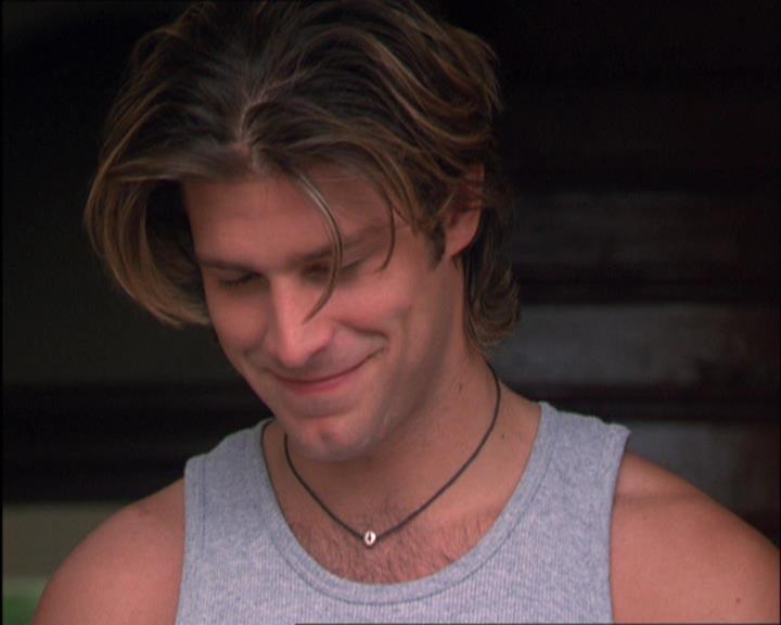 Charmed-Online_dot_net-2x03ThePaintedWorld0542.jpg