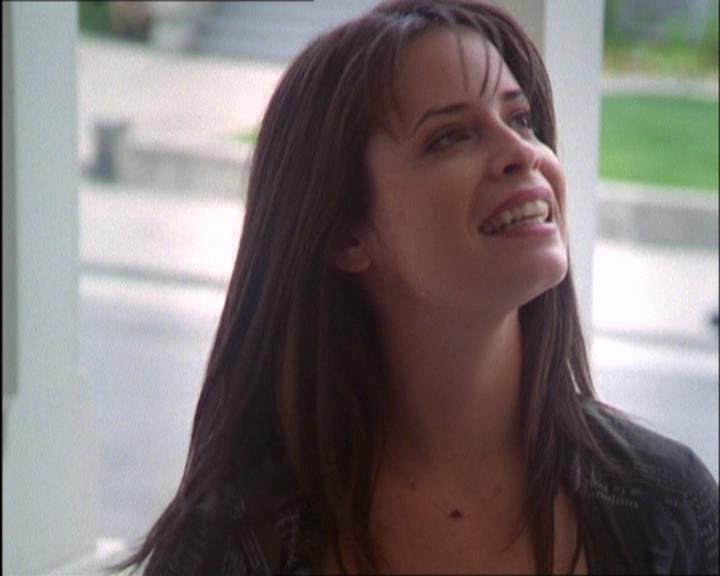 Charmed-Online_dot_net-2x03ThePaintedWorld0558.jpg