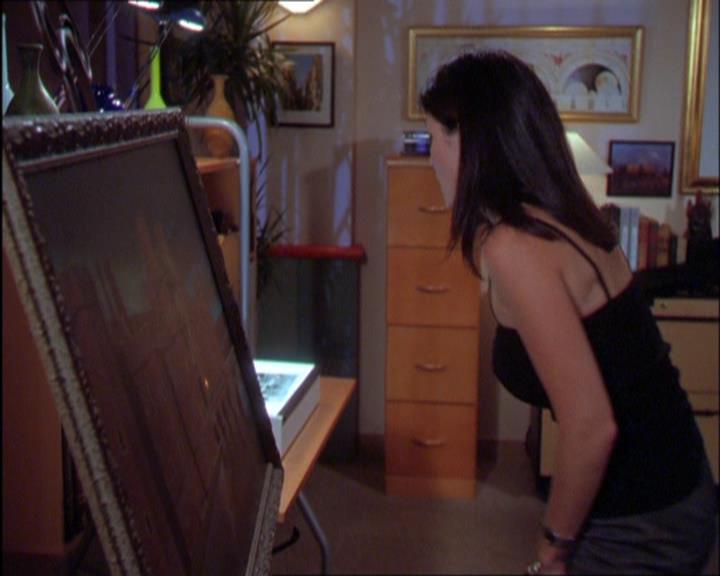 Charmed-Online_dot_net-2x03ThePaintedWorld0872.jpg