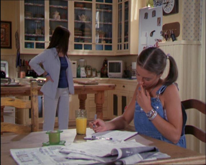 Charmed-Online_dot_net-2x03ThePaintedWorld0982.jpg