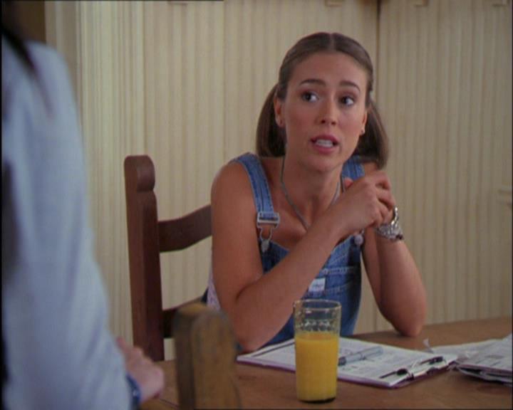 Charmed-Online_dot_net-2x03ThePaintedWorld1031.jpg