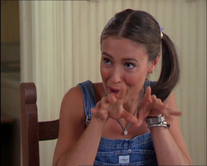 Charmed-Online_dot_net-2x03ThePaintedWorld1055.jpg