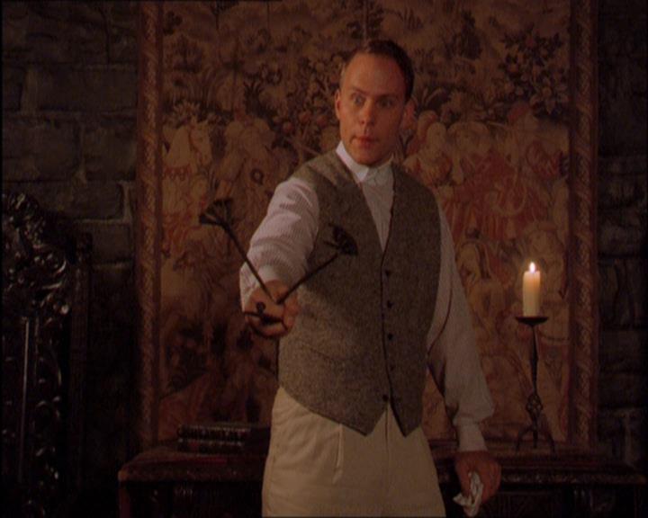 Charmed-Online_dot_net-2x03ThePaintedWorld1085.jpg