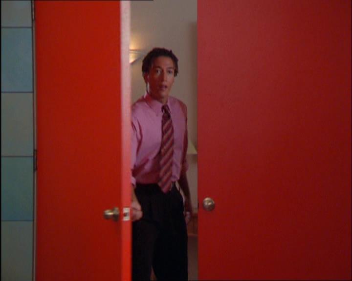 Charmed-Online_dot_net-2x03ThePaintedWorld1235.jpg