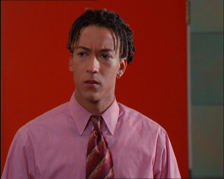 Charmed-Online_dot_net-2x03ThePaintedWorld1315.jpg