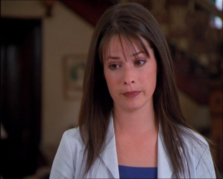 Charmed-Online_dot_net-2x03ThePaintedWorld1380.jpg