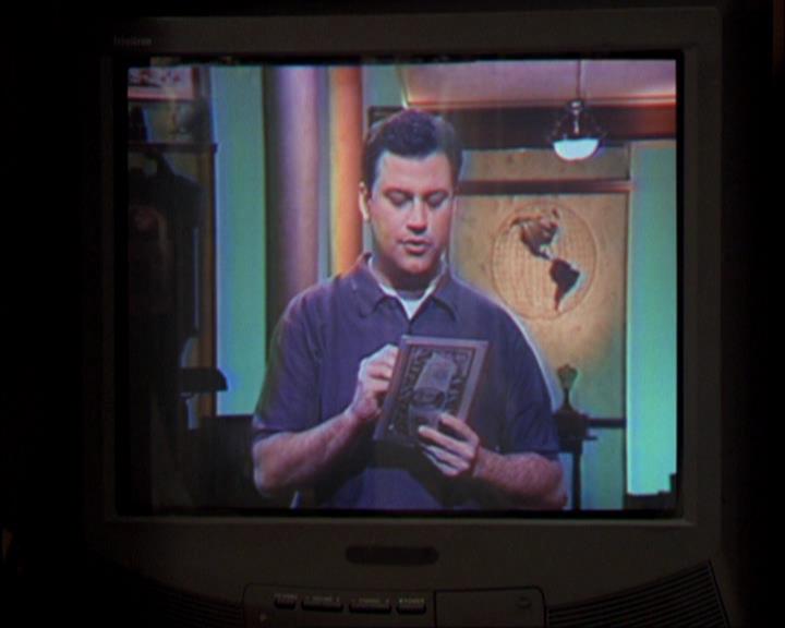 Charmed-Online_dot_net-2x03ThePaintedWorld1402.jpg