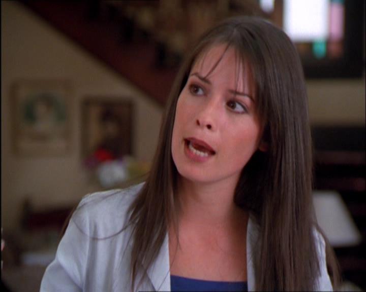 Charmed-Online_dot_net-2x03ThePaintedWorld1485.jpg