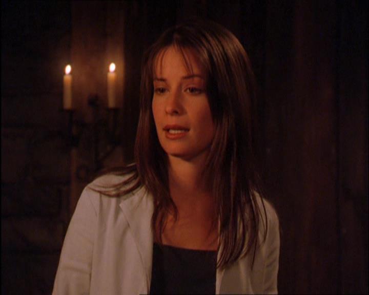Charmed-Online_dot_net-2x03ThePaintedWorld1580.jpg