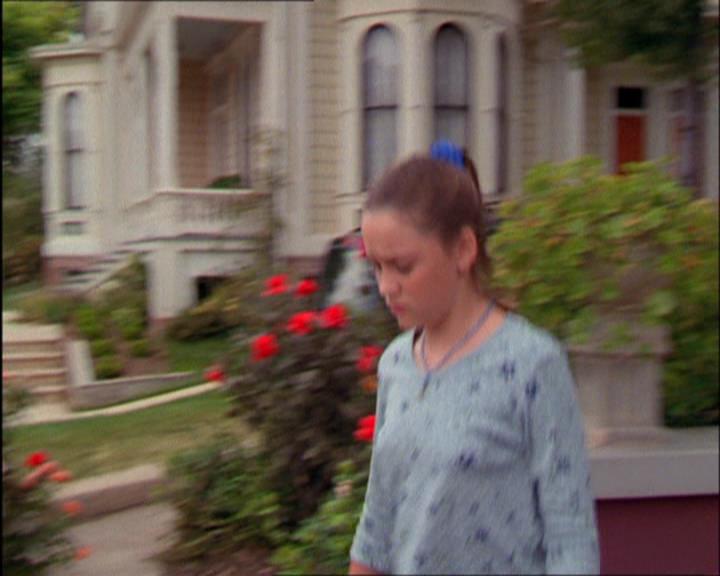 Charmed-Online_dot_net-2x03ThePaintedWorld1726.jpg