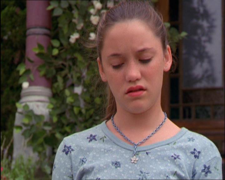 Charmed-Online_dot_net-2x03ThePaintedWorld1730.jpg